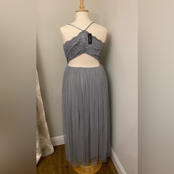 XL Dress - Picture 3 of 6